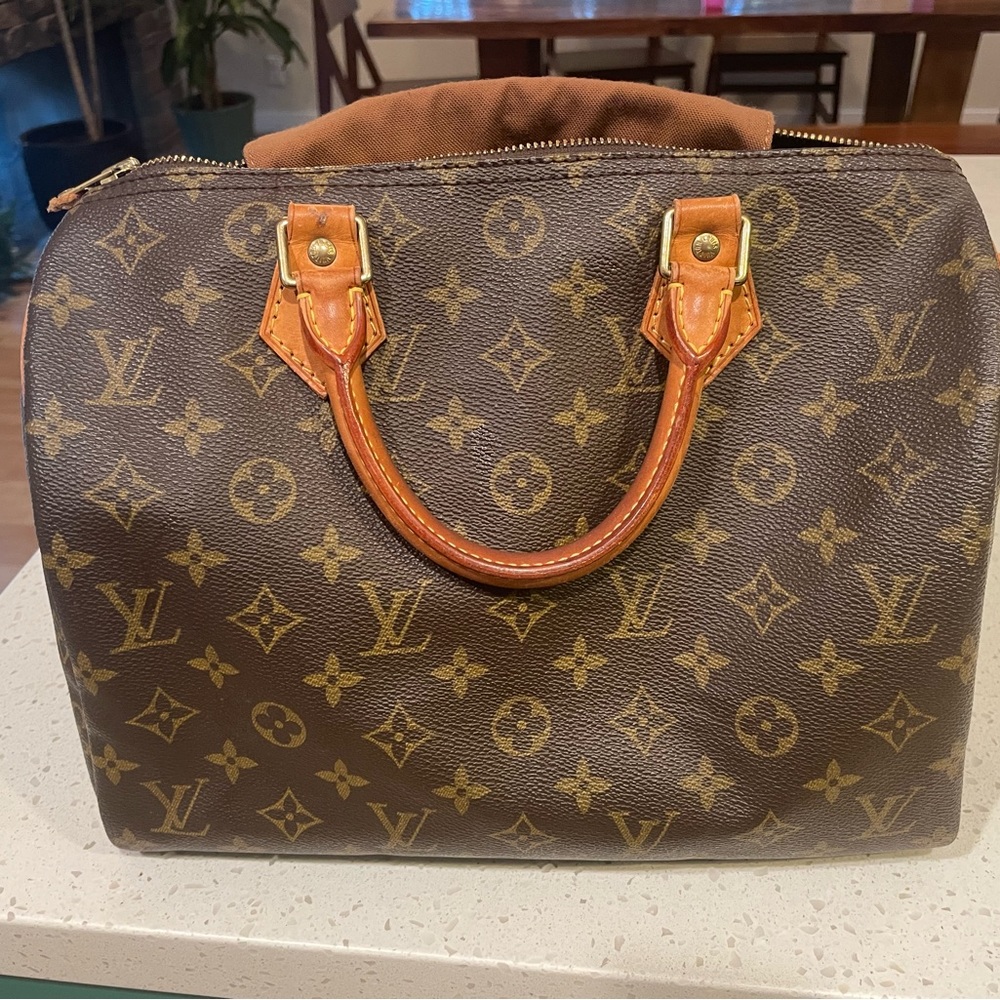 Louis Vuitton Speedy 30